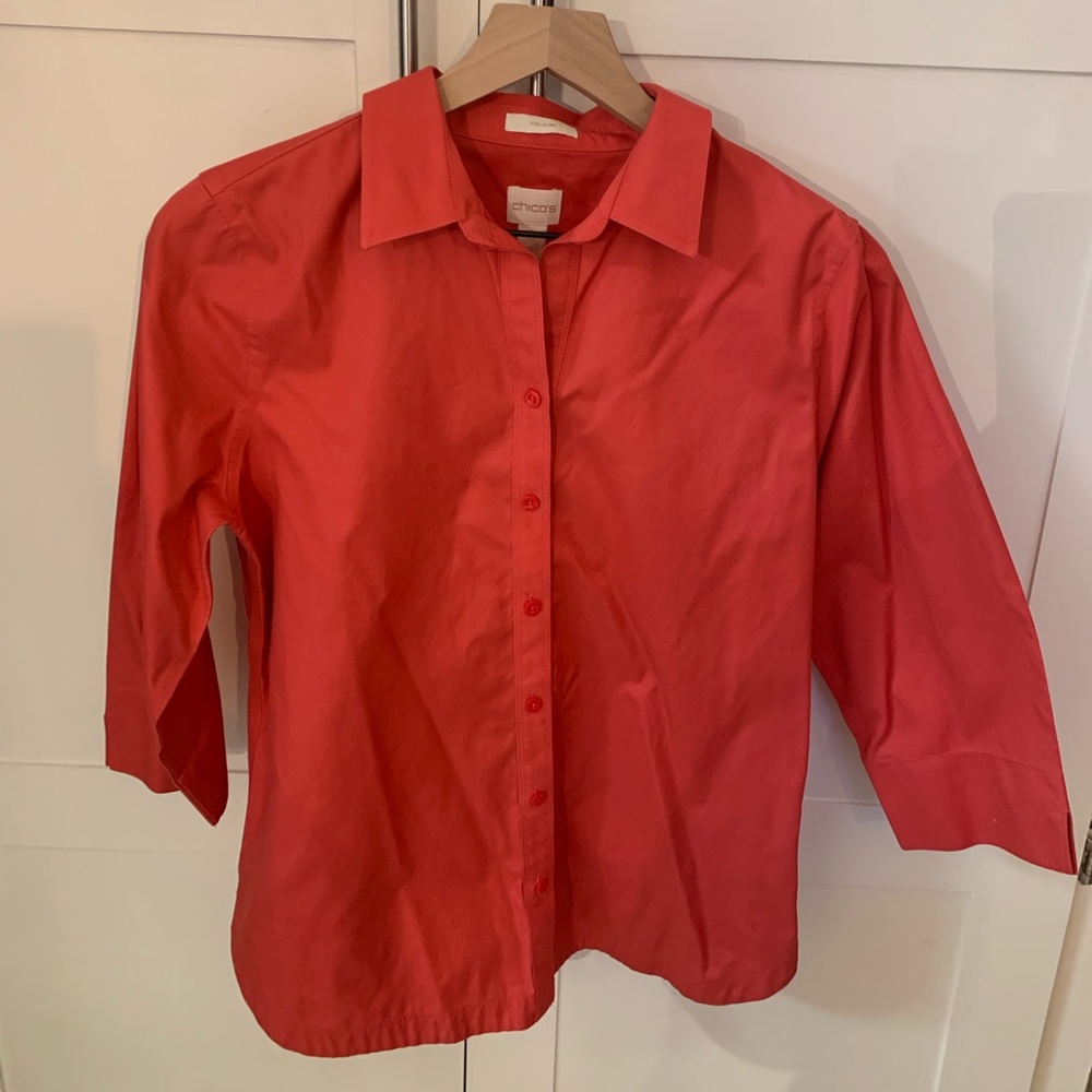 Chico's No Iron Chic Stretch Button Front light Red Shirt